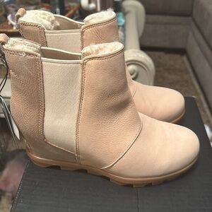 Sorel Joan of Arctic Wedge II Chelsea Lux size 8.5